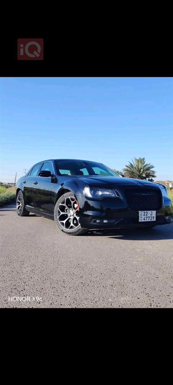 كرايسلر 300 2015   للبيع في العراق -  بغداد